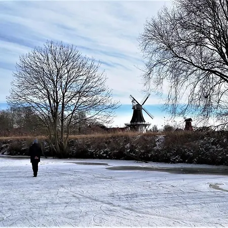 Grachtenkate Greetsiel