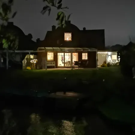 Grachtenkate Greetsiel