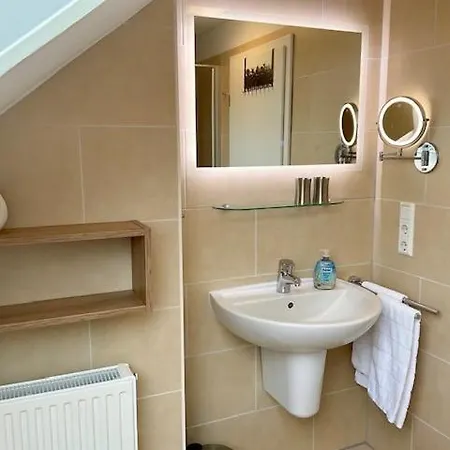 Grachtenkate Гретзиль