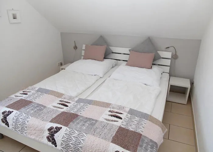 Grachtenkate Greetsiel